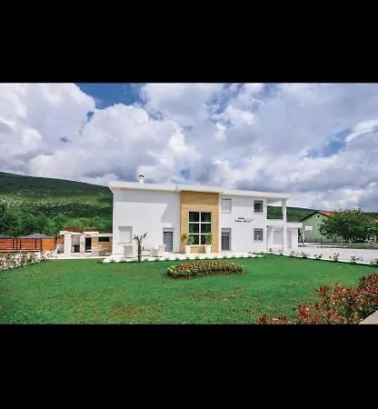 White Pearl In Villa