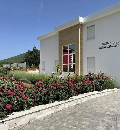 Villa White Pearl In