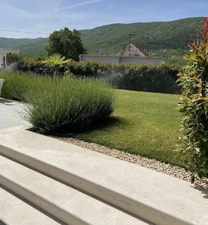 Villa White Pearl In